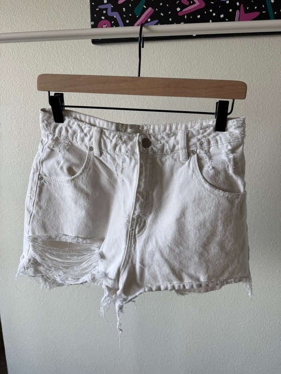 ROLLA'S Pants - ROLLA’S High Rise Slim shorts in white size 28
